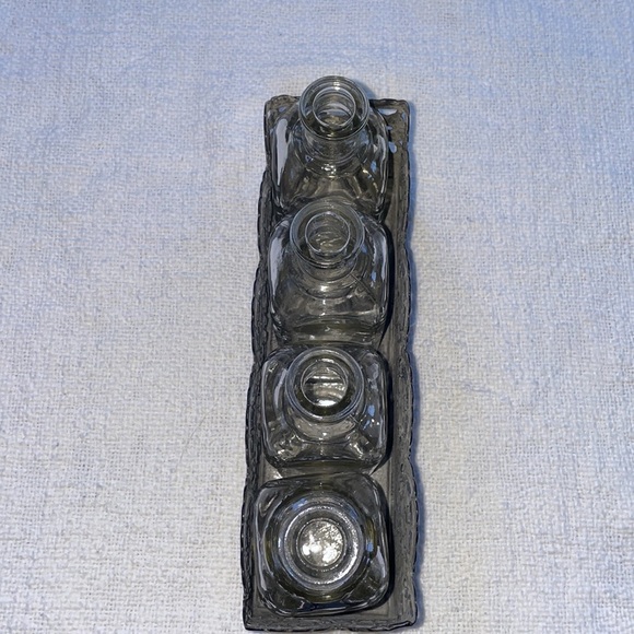 Decor - Picture 4 of 5